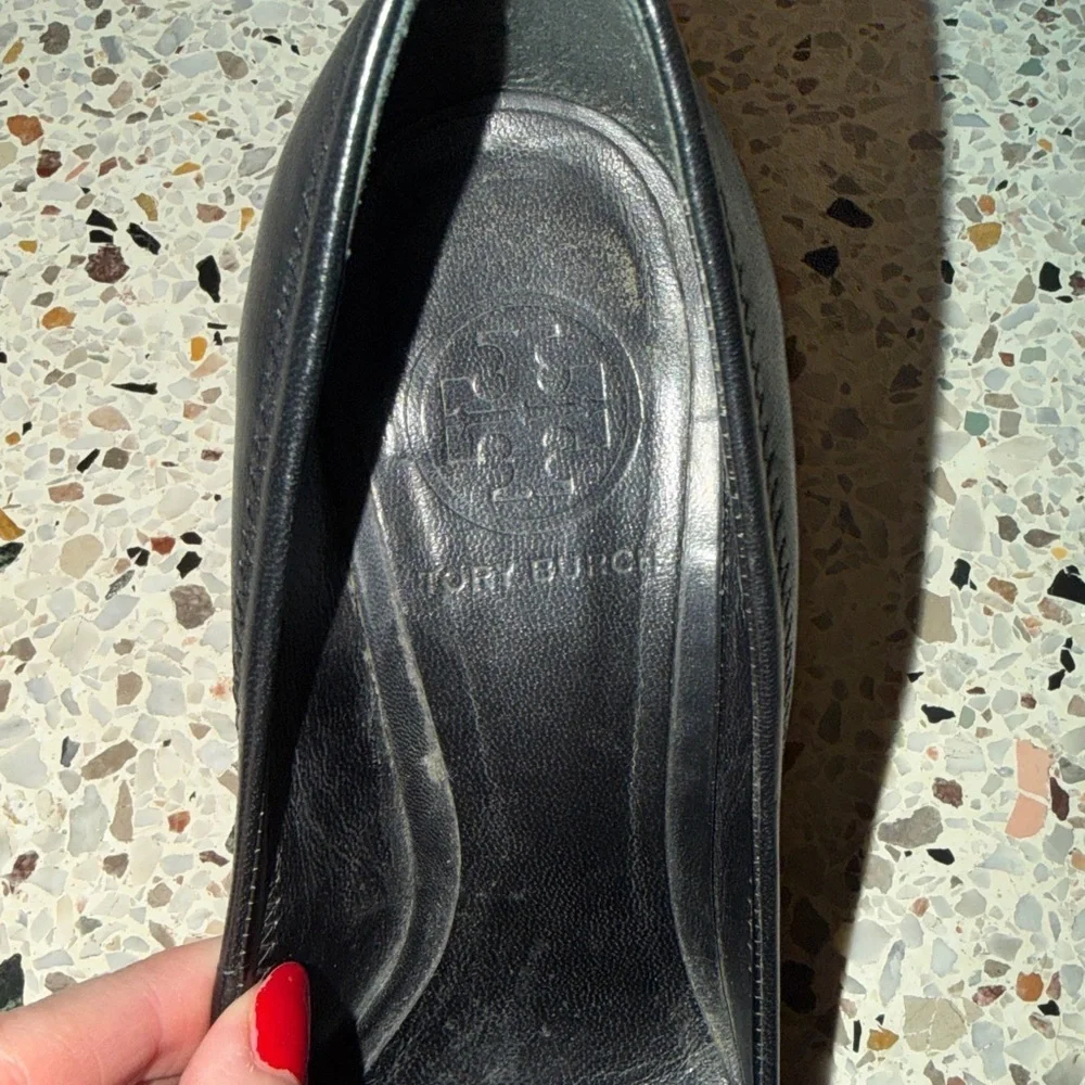 Tory Burch black wedge heel round toe gold logo 7